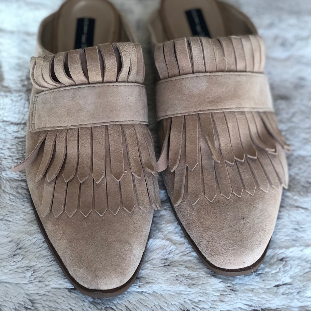 Loafers tan with fringe
